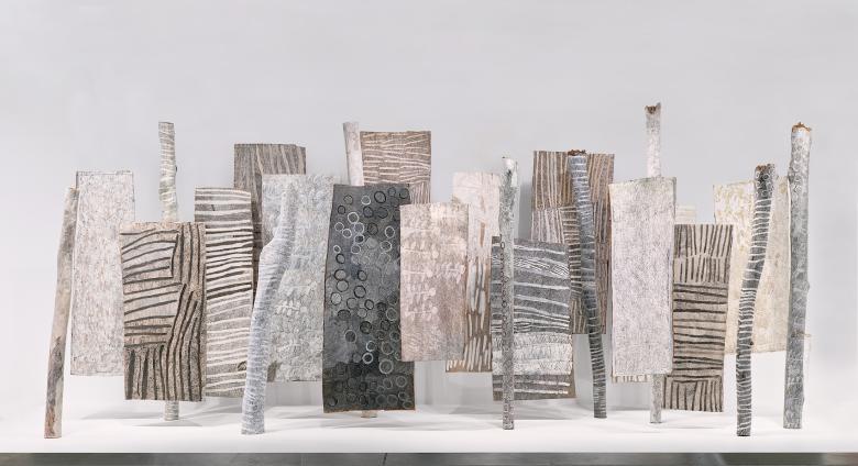 Nyapanyapa Yunupiŋu (Gumatj), Gäna (Self), 2009–2018. Aboriginal art is rooted in tradition but addresses contemporary concerns such as climate change and reparations.