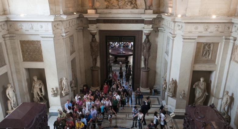 Crowds in the Vatican Museum. License.
