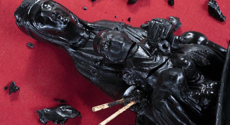 Theaster Gates, Black Madonna, 2017. Bronze and tar, 58 x 26 x 21 in. 