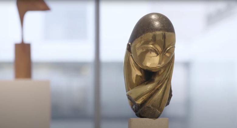 Mlle Pogany in gallery