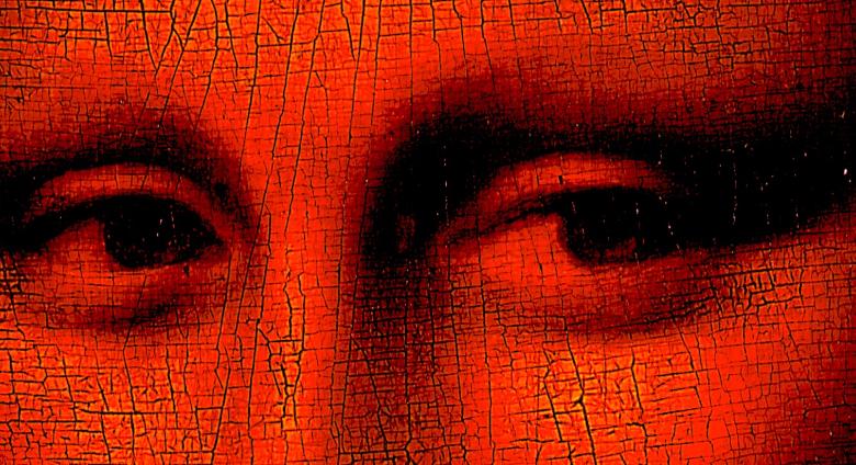 Mona Lisa Eyes Red Tint
