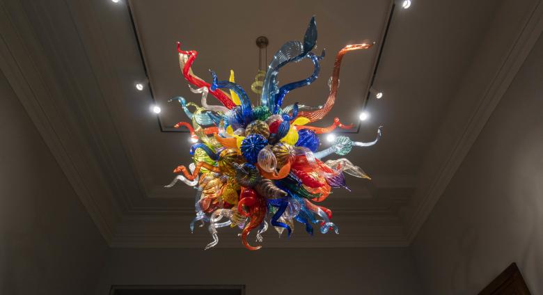 Dale Chihuly glass sculpture of organic forms in primary colors