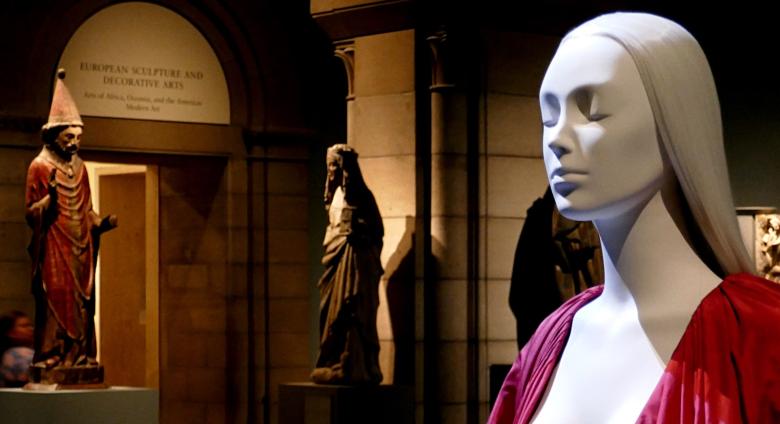 Valentino evening dress in the Met’s “Heavenly Bodies: Fashion and the Catholic Imagination” exhibition in 2018. Source.