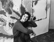 Frankenthaler in her Third Avenue studio with Alassio (1960, in progress), New York, 1960. Helen Frankenthaler Foundation Archives, New York. 
