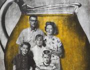 Juan José Gurrola, Familia Kool Aid (Kool Aid Family) from the series Dom-Art, c. 1966–1967. 