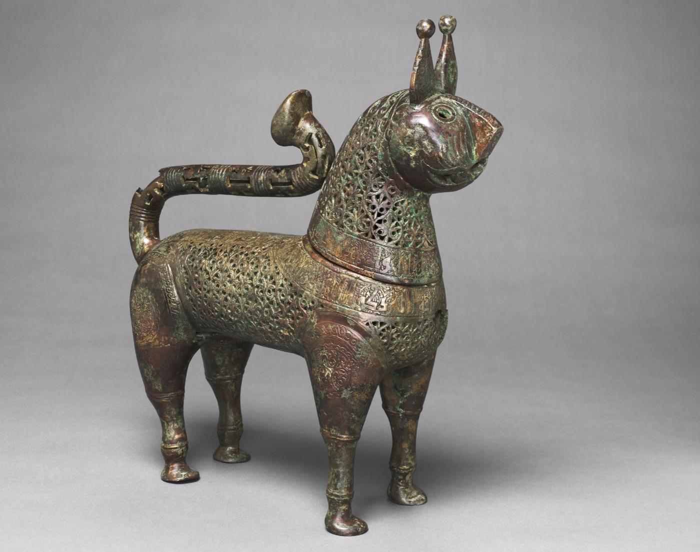 Feline incense burner, 1100s