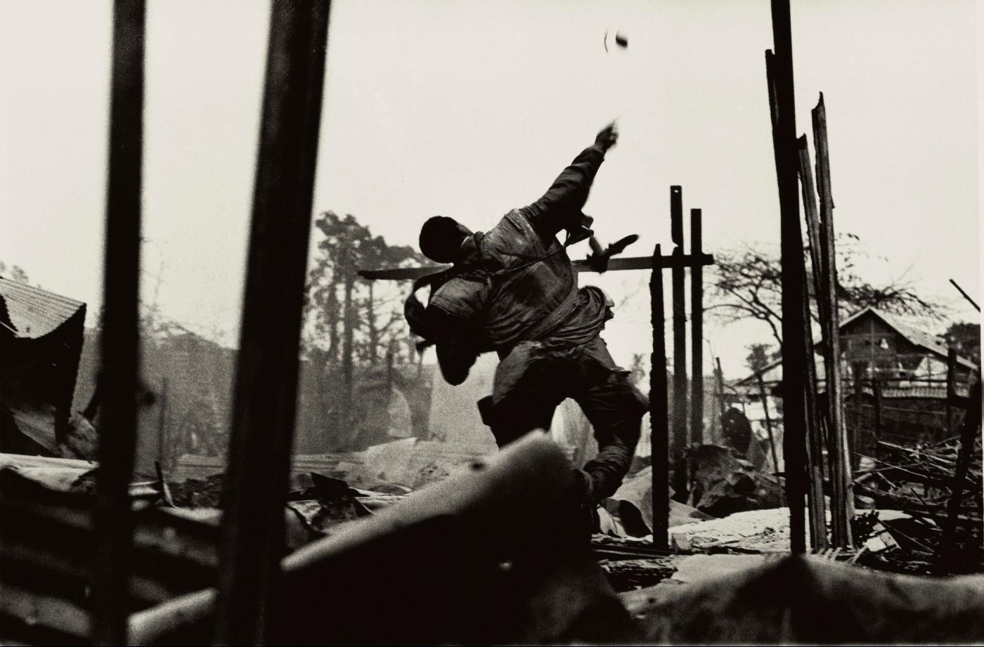 Don McCullin, Grenade Thrower, Hue, Vietnam, 1968