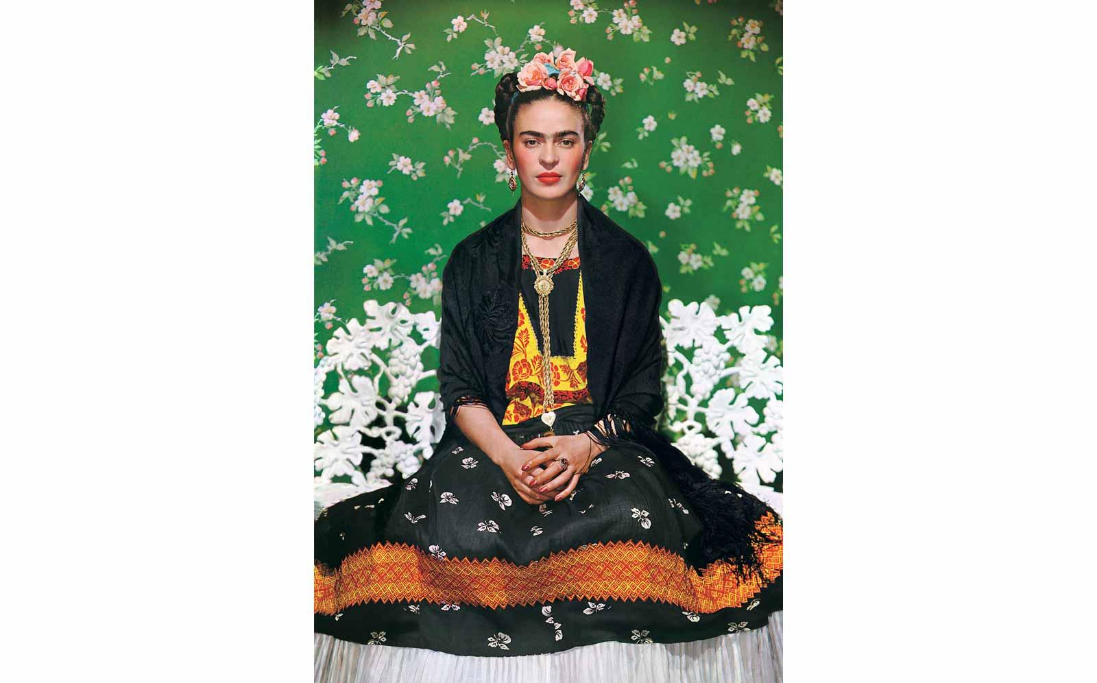 Nickolas Muray, Frida Kahlo on Bench #5, 1939.