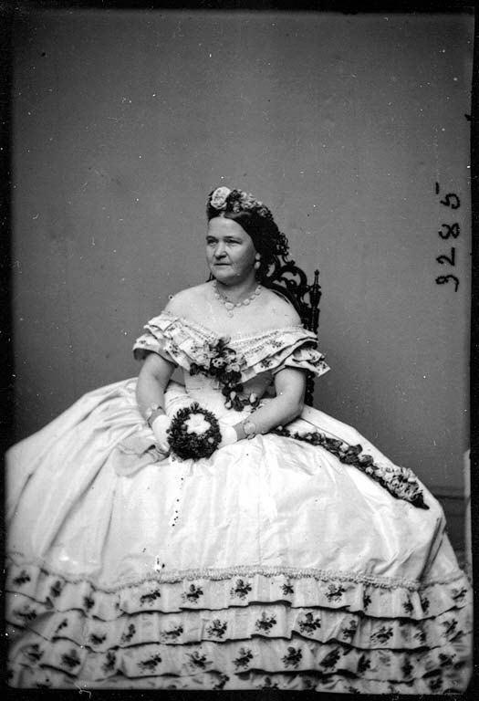 Mary Todd Lincoln 1818–1882. Modern albumen silver print from 1862 wet collodion negative. Taken by Mathew Brady Studio (active 1844–94).