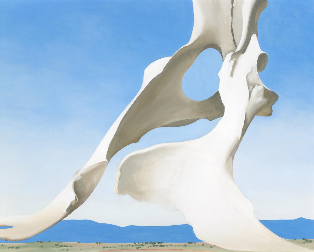 Georgia O’Keeffe (1887-1986), Pelvis with the Distance, 1943. Indianapolis Museum of Art at Newfields, gift of Anne Marmon Greenleaf in memory of Caroline Marmon Fesler.