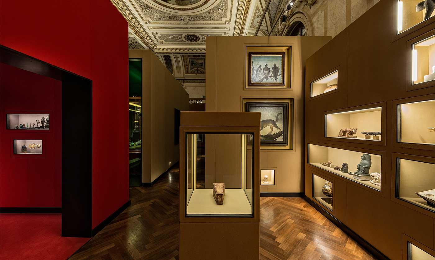 Installation view of Spitzmaus Mummy in a Coffin and other Treasures