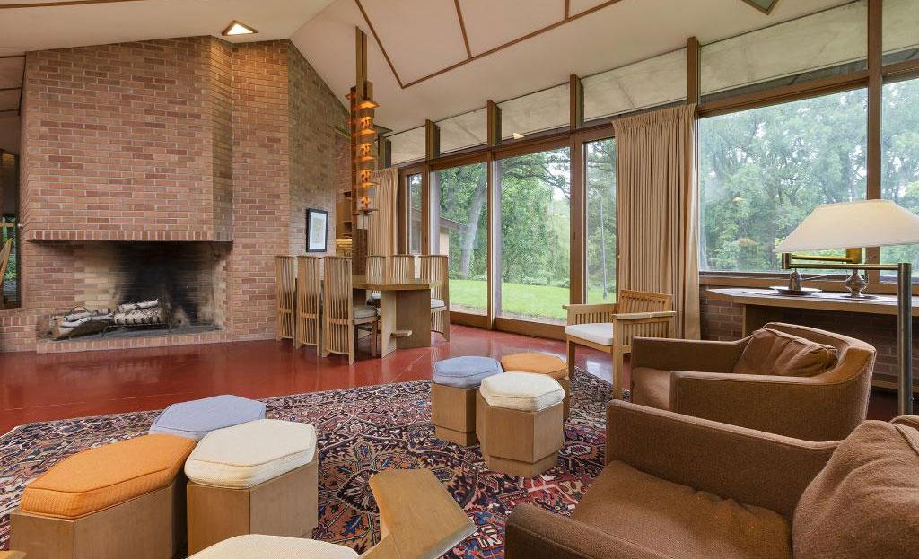 Frank Lloyd Wright Furniture: Completing the Artist's Vision | Art