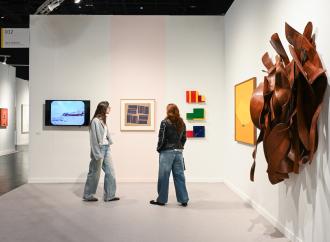 Nara_Roesler, Frieze New York, 2026. Photo: Casey Kelbaugh/CKA. Courtesy Frieze. 