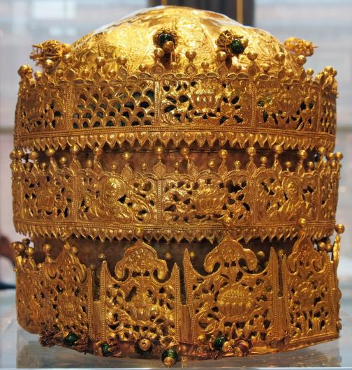 The Maqdala Crown from Maqdala, Ethiopia. Made 1740 CE. Gold, gilded copper, glass beads. 21.5 cm in height. 23.5 cm in diameter. Credit- Flickr, edk7. 