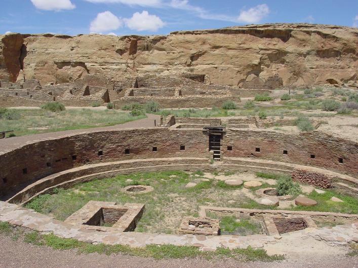 View of the ruins of Chetro Ketl in Chaco Canyon. Wikimedia commons. photo by National Park Service 